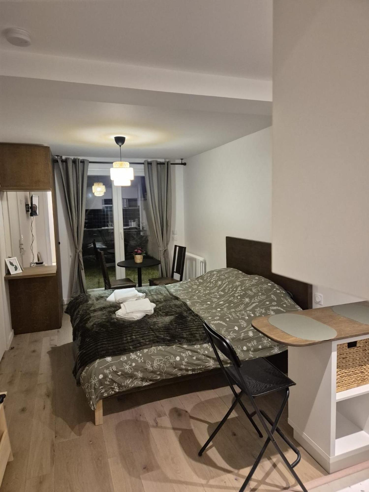 Apartament Mir Chambre 2 Athis-Mons Zewnętrze zdjęcie